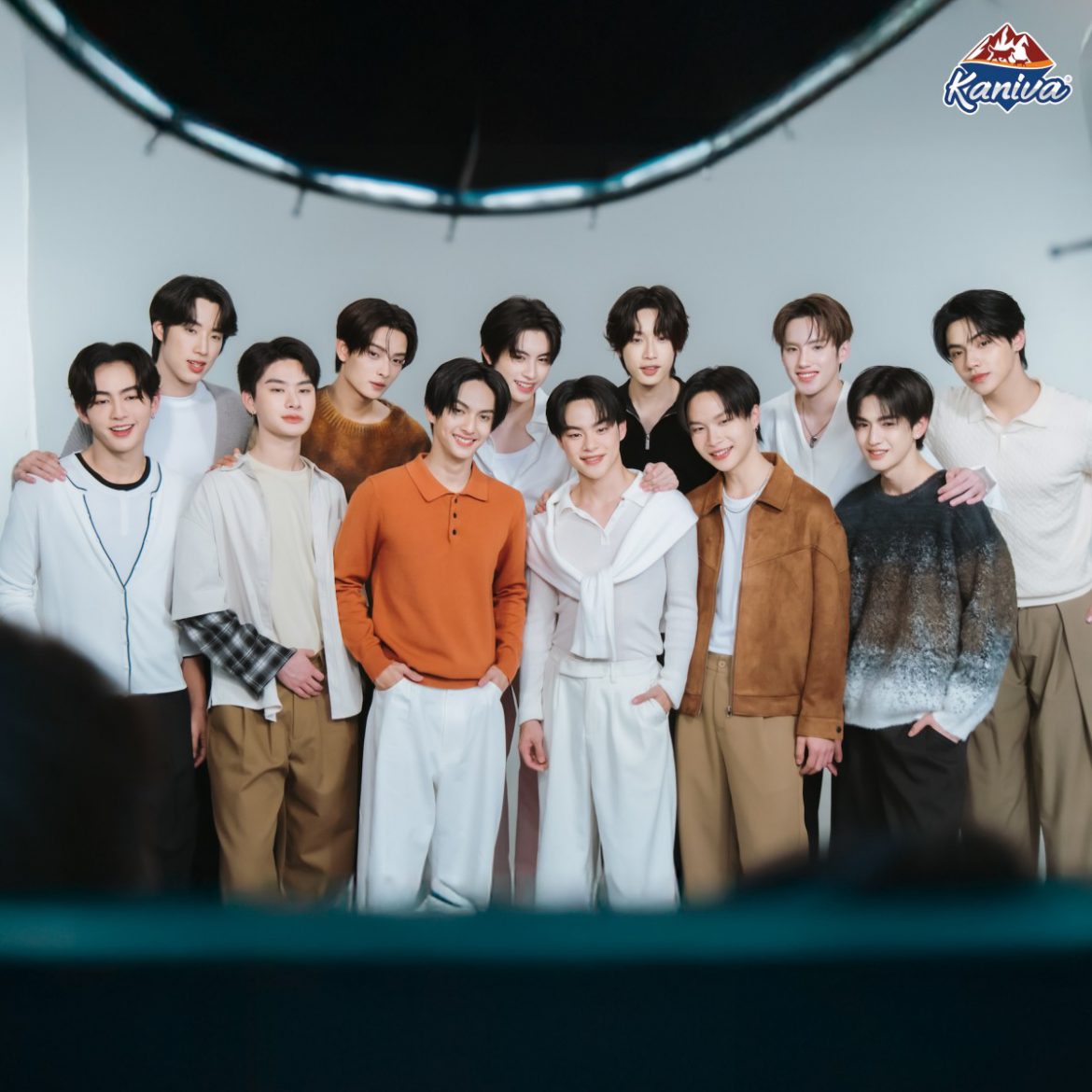 เจษ-เจษฎ์พิพัฒ และ 12 หนุ่มวง BUS because of you i shine เตรียมโชว์สุดยิ่งใหญ่กลางสยามในงาน Kaniva Petstival รวมพลคนรักหมาแมว