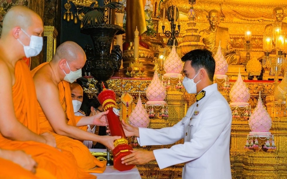 อัญเชิญเทียนพรรษาพระราชทาน ทูลกระหม่อมหญิงอุบลรัตนราชกัญญา สิริวัฒนาพรรณวดี ถวายวัดบวรนิเวศราชวรวิหาร และวัดมังกรกมลาวาส