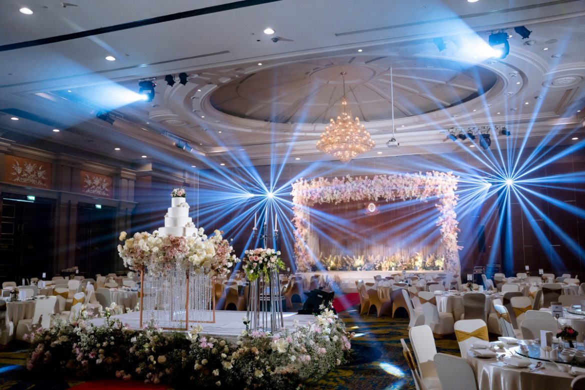 Love Bliss 1.1 Wedding Open House แพคเกจเริ่มต้น 180,000 บาท ฟรี ! จอ LED