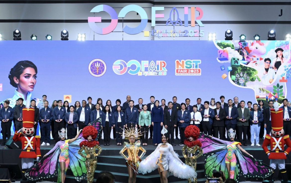 อว. จัดพิธีปิดงานและมอบโล่ขอบคุณผู้ร่วมจัดงาน ‘อว.แฟร์ 2025 – มหกรรมวิทย์ฯ 2568’ ตอกย้ำความสำเร็จตลอด 9 วัน สู่การพัฒนากำลังคนและสหวิทยาการรองรับอนาคต