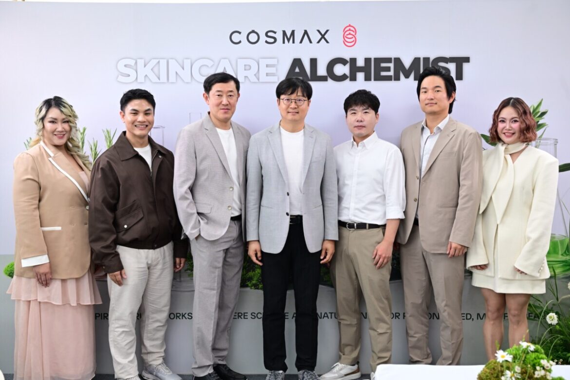 มินกู คัง กรรมการบริหาร COSMAX THAILAND ผู้นำด้านการผลิตเครื่องสำอางจากประเทศเกาหลี จัดเวิร์กชอปสุดเอ็กซ์คลูซีฟ “Skincare Alchemist Workshop” เชิญชวนสายบิวตี้และเจ้าของ แบรนด์เครื่องสำอาง ร่วมเปิดประสบการณ์เบื้องหลังโลกสกินแคร์อย่างใกล้ชิด