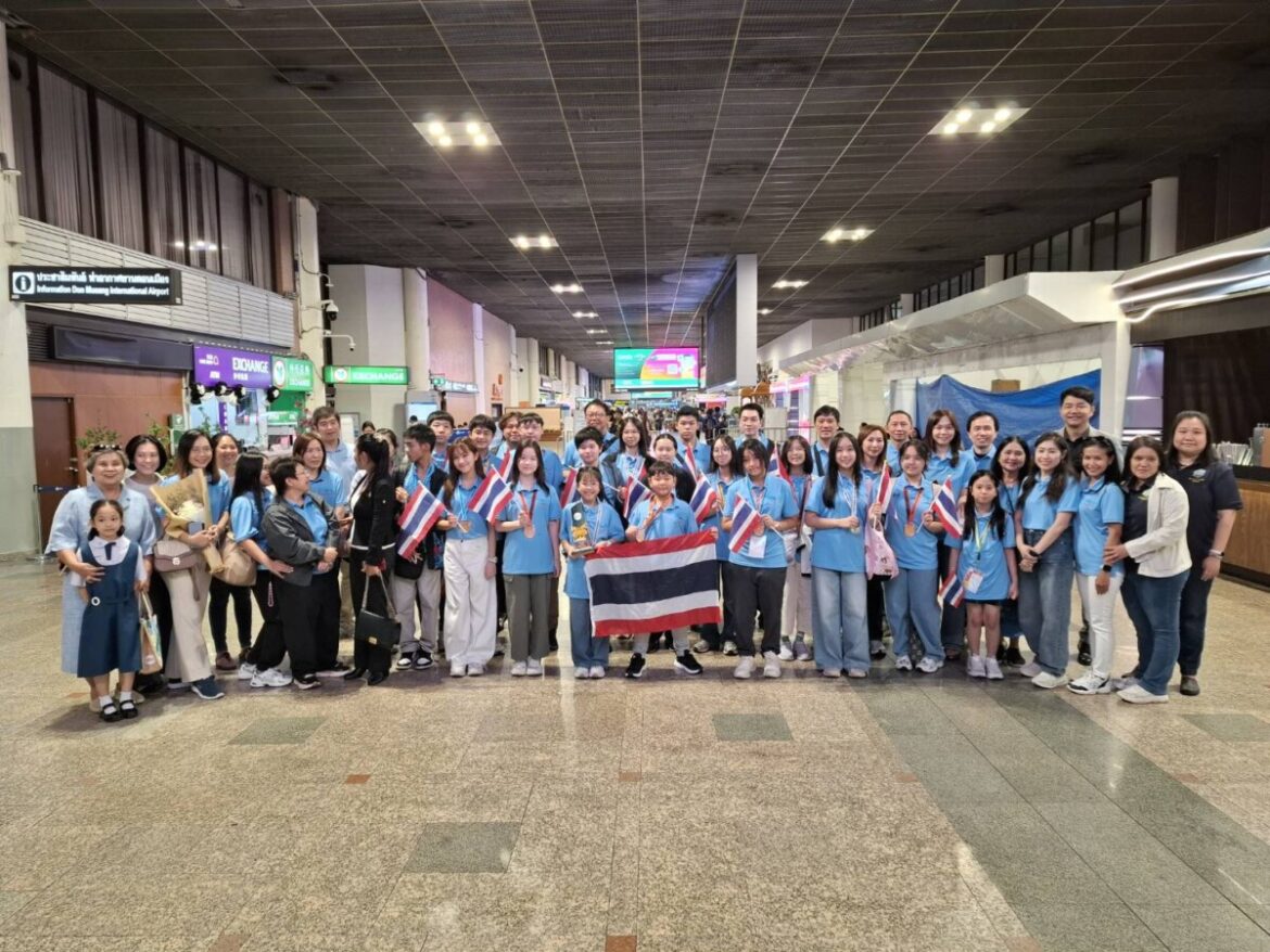 “เด็กไทยคว้า 37 รางวัล เวทีแข่งขันภาษาอังกฤษนานาชาติ ESOLIO 2026 ณ อินโดนีเซีย” สะท้อนความสามารถ-ความมุ่งมั่น ของเยาวชนไทยอย่างภาคภูมิใจ