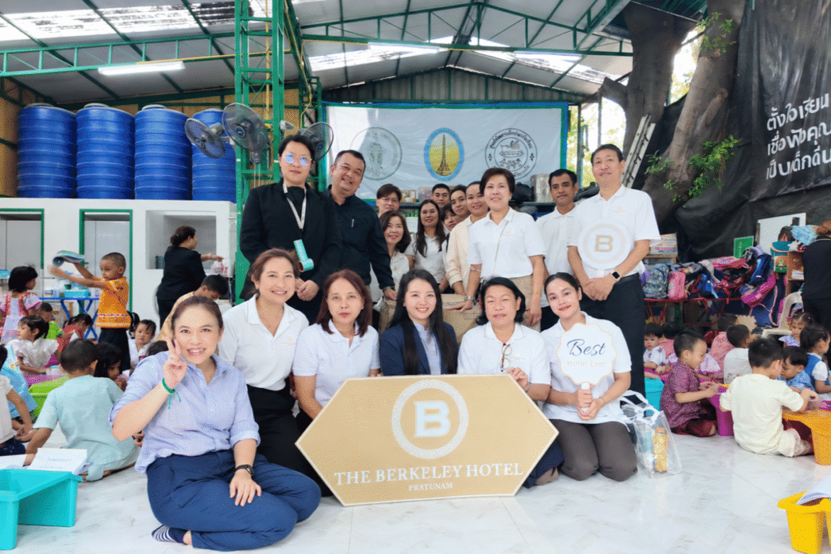 โรงแรมเดอะ เบอร์เคลีย์ ประตูน้ำ ส่งต่ออุปกรณ์เพื่อฟื้นฟูศูนย์เด็กก่อนวัยเรียน